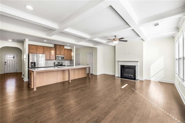 Building Photo - 7673 Squire Ct