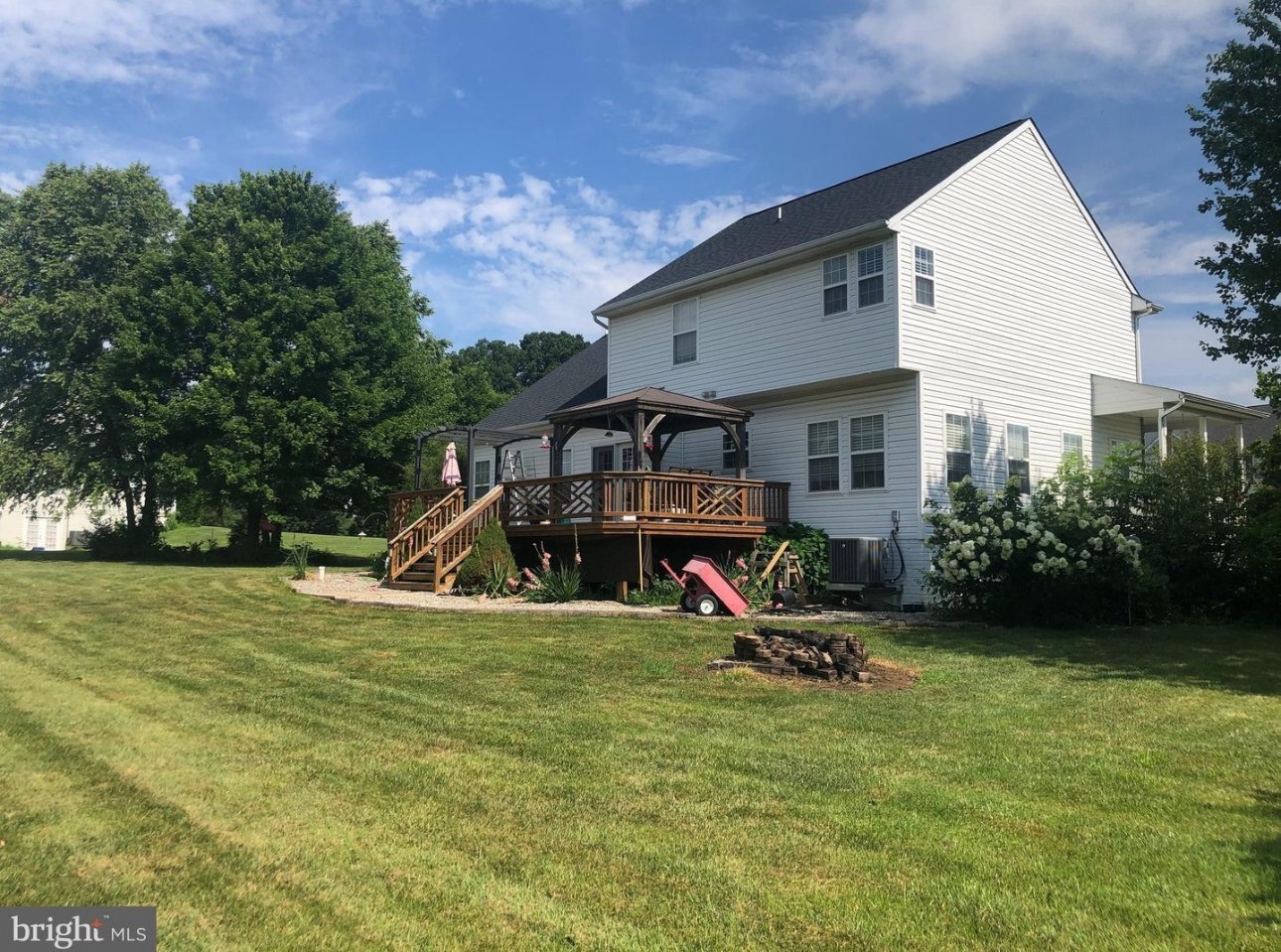Building Photo - 107 Wheat Field Terrace