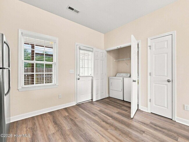 Building Photo - 312 Burley Dr