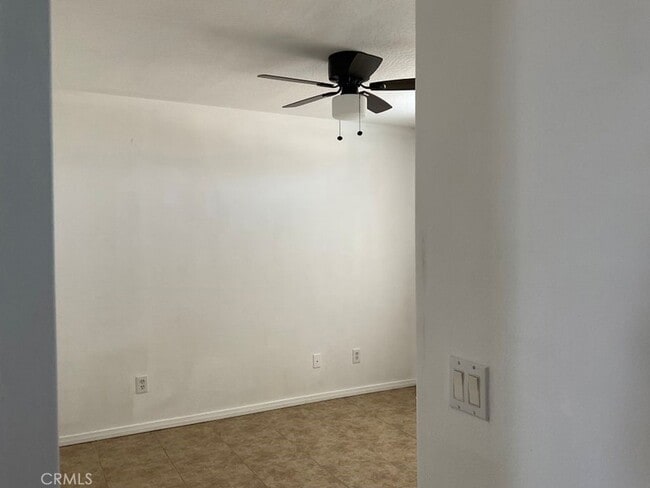 Building Photo - 16392 Appletree Ln