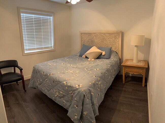 Building Photo - 3660 Merlin Dr