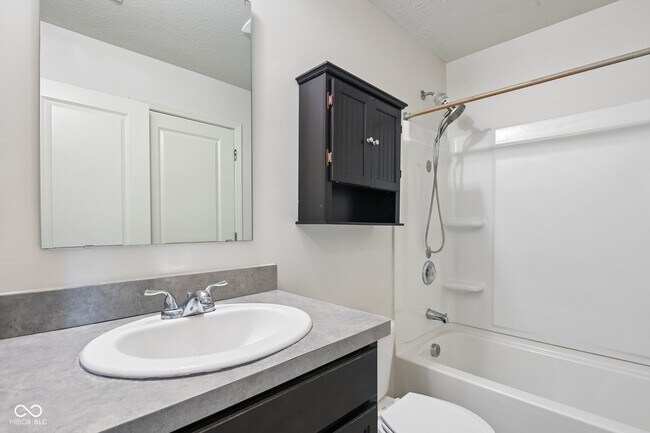 Building Photo - 12035 Zircon Ln