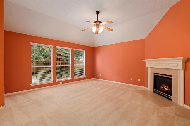 Building Photo - 11618 Columbia Pines Ln