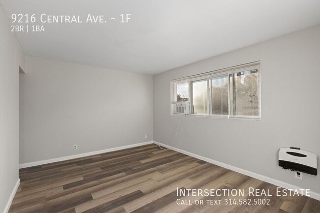 Building Photo - Luxury All-Electric 2 Bedroom/1Bath Apt w/...