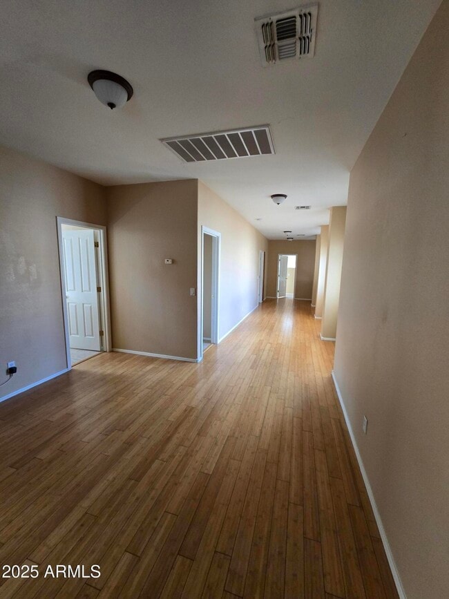 Building Photo - 16036 W Custer Ln