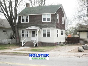 Building Photo - 605 E Thomas St