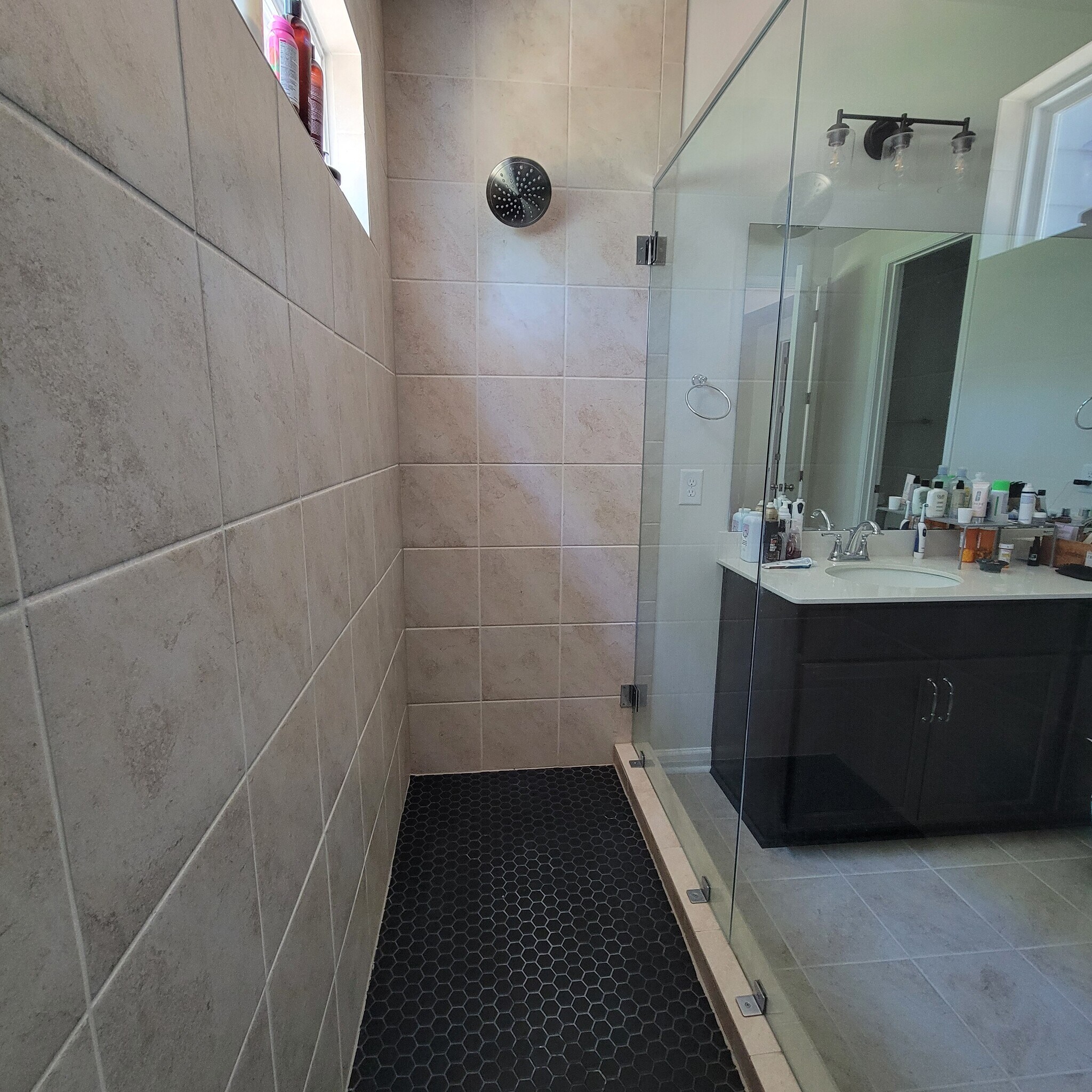 Main bath - 310 Cloudcroft Aly