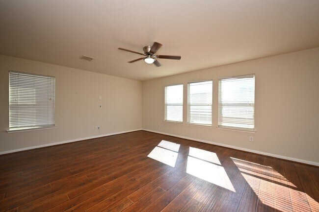 Building Photo - 9403 Coatsworth Dr