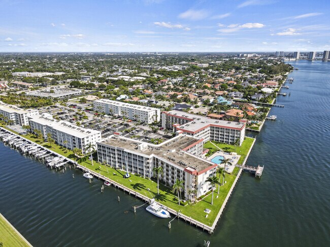 Building Photo - 100 Paradise Harbour Blvd