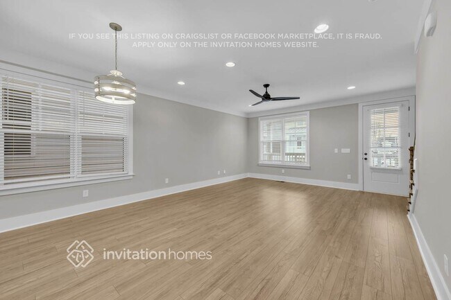 Building Photo - 246 Founders Ln