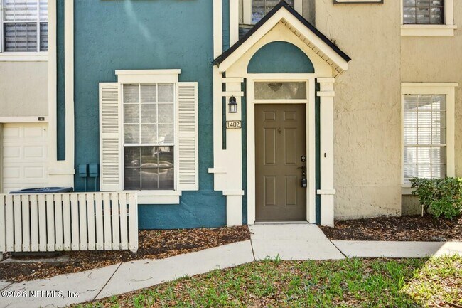 Building Photo - 13703 Richmond Park Dr N