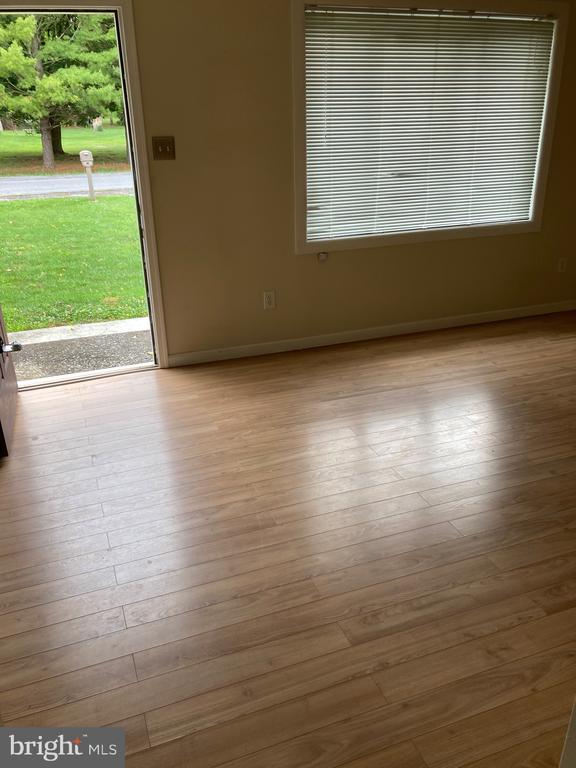 Building Photo - 13910 Countryside Dr