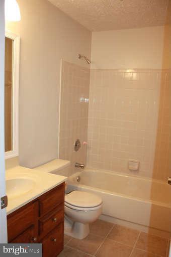 Building Photo - 8567 Black Star Cir