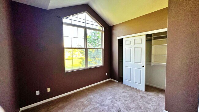 Building Photo - 2856 W Centennial Dr