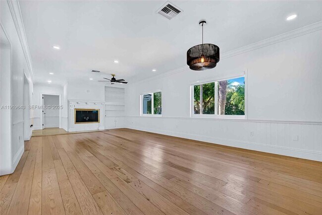 Building Photo - 6731 SW 138th St