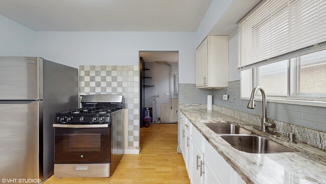 Building Photo - 1317 Mackinaw Ave