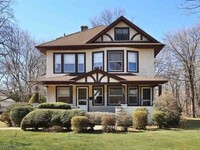 Building Photo - 587 Wyckoff Ave