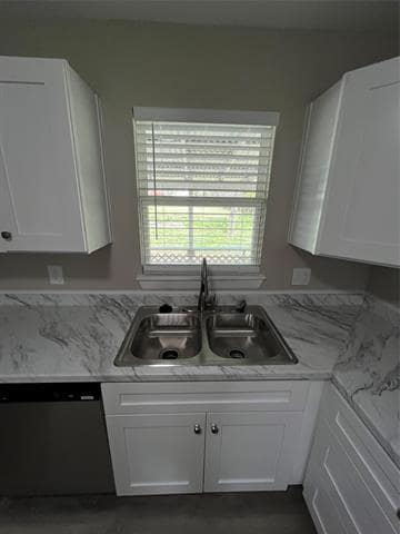 Building Photo - 577 W 6th St