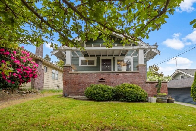 Building Photo - 4Bd/2Ba Seattle Home