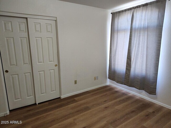 Building Photo - 33344 N Roadrunner Ln