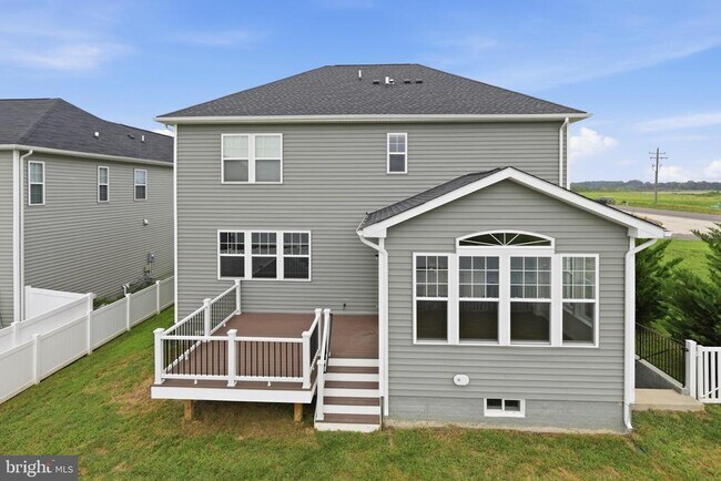 Building Photo - 10302 Spotswood Dr