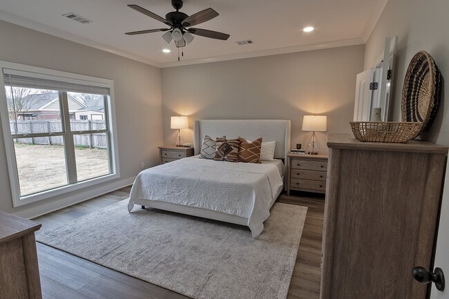 Building Photo - Available June 1, 2026