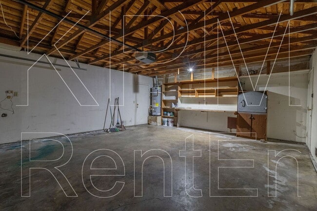 Building Photo - 9209 Fitzpatrick Cir