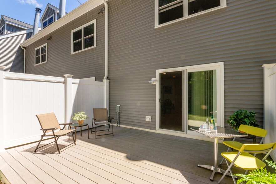 Building Photo - 1307 Lagrange St