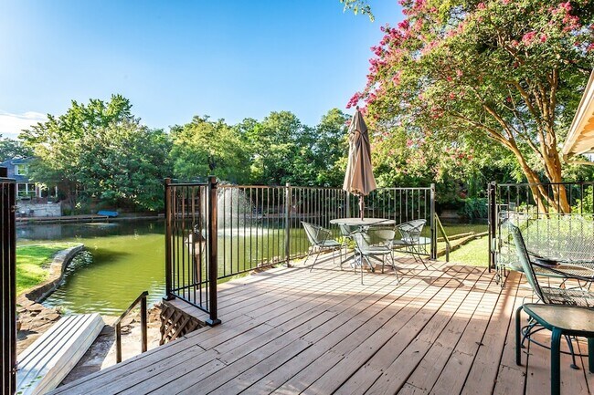 Building Photo - 6737 Lakefair Cir