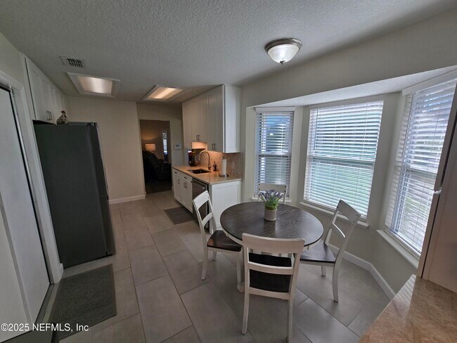 Building Photo - 7769 Andes Dr