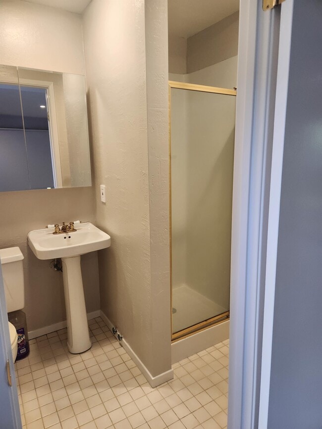 Building Photo - 807 Taurus Dr