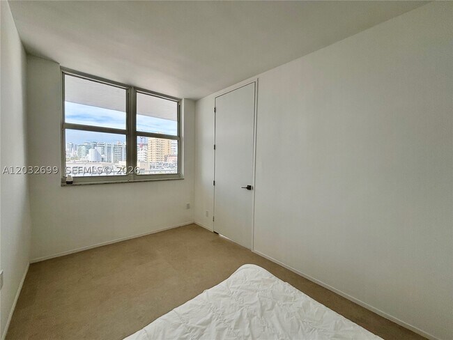 Building Photo - 2829 Indian Creek Dr