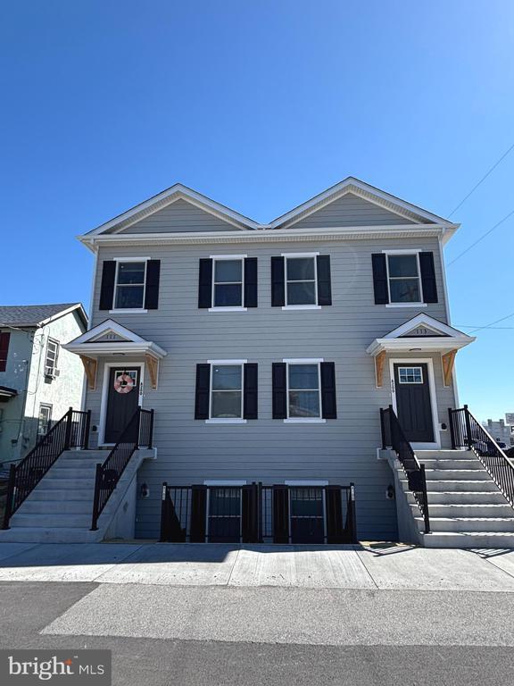 Building Photo - 111 W North St