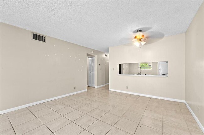 Building Photo - 7173 Orange Dr