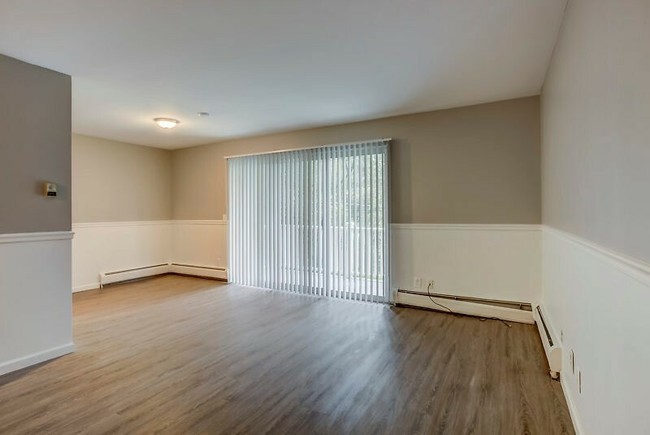 Building Photo - 33302 Kingslane Ct