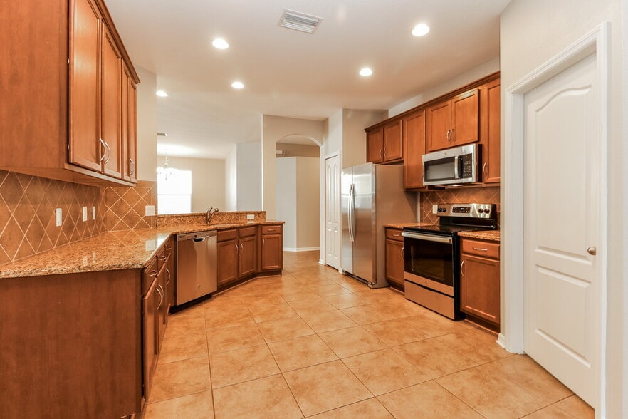 Building Photo - 18447 Red Willow Way