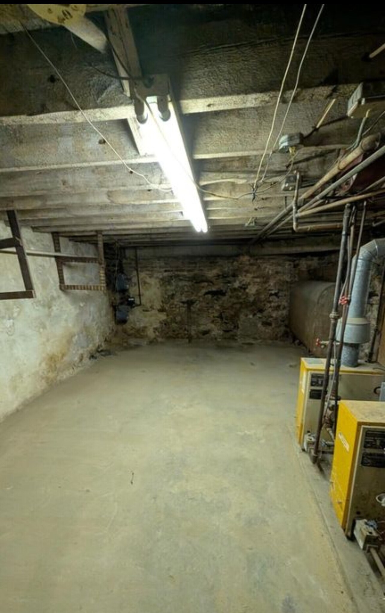 Building Photo - 3538 Jasper St