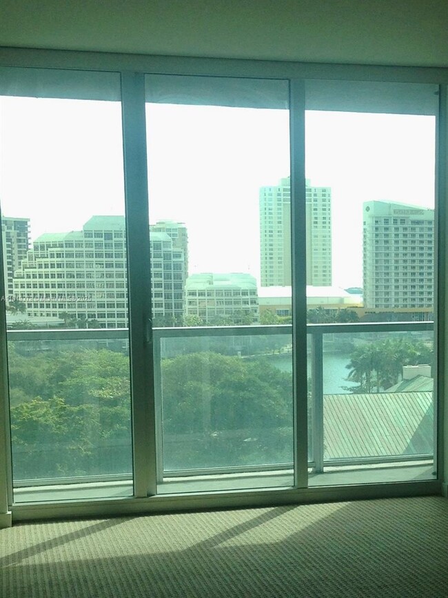Building Photo - 500 Brickell Ave