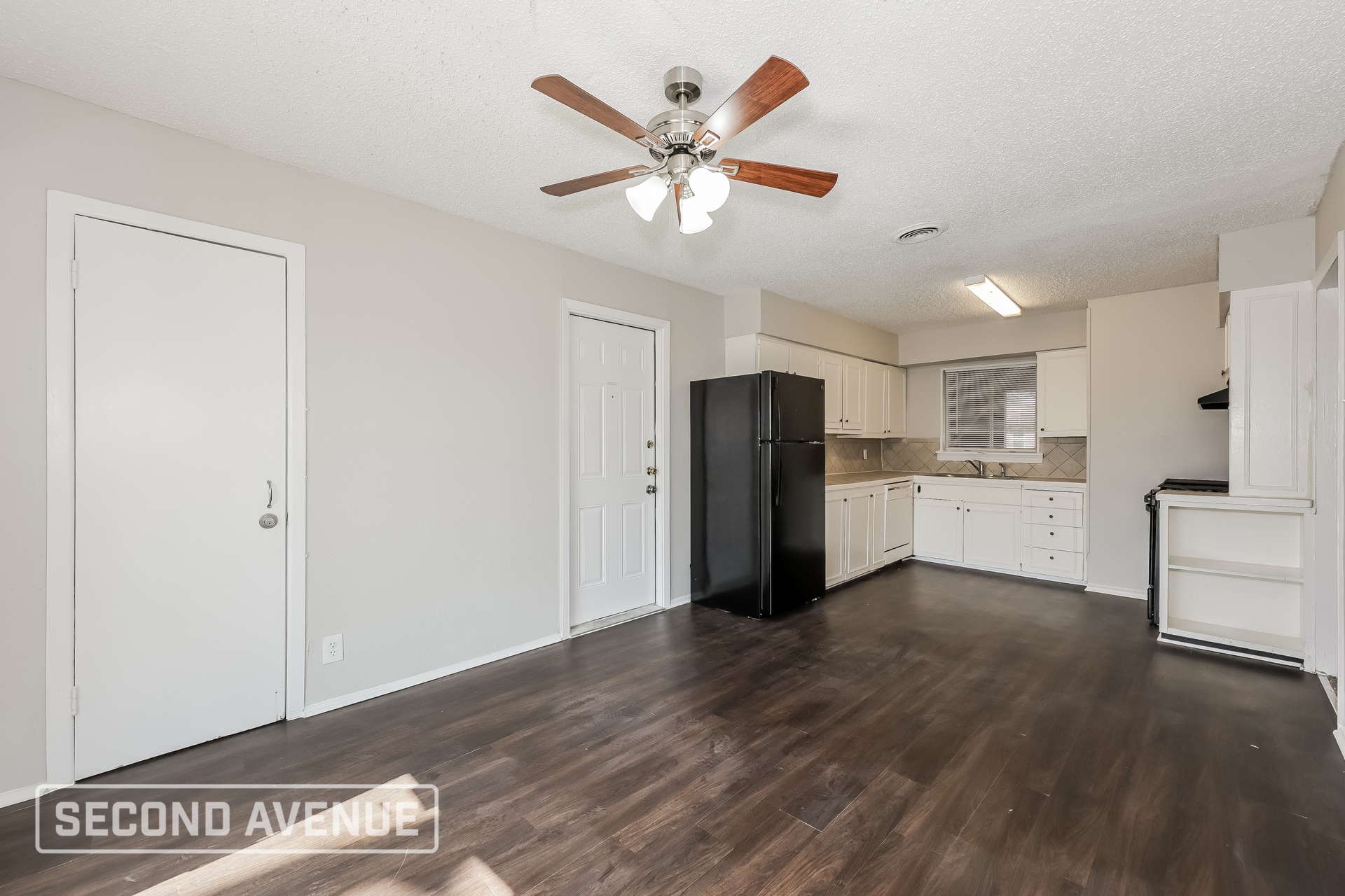 Building Photo - 3412 Beth Dr