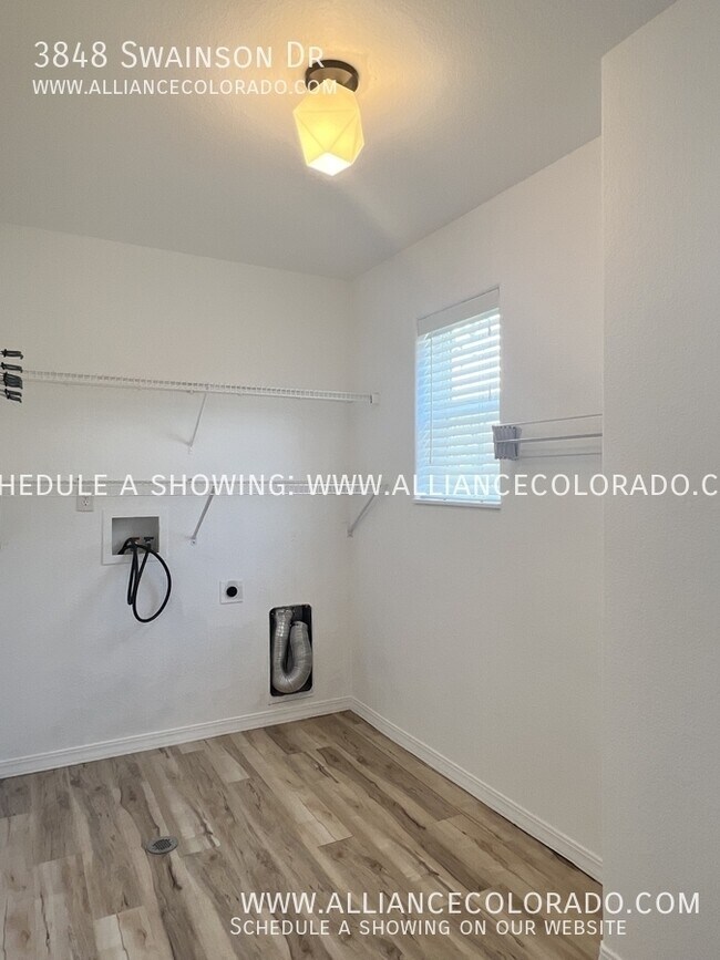 Building Photo - 3848 Swainson Dr