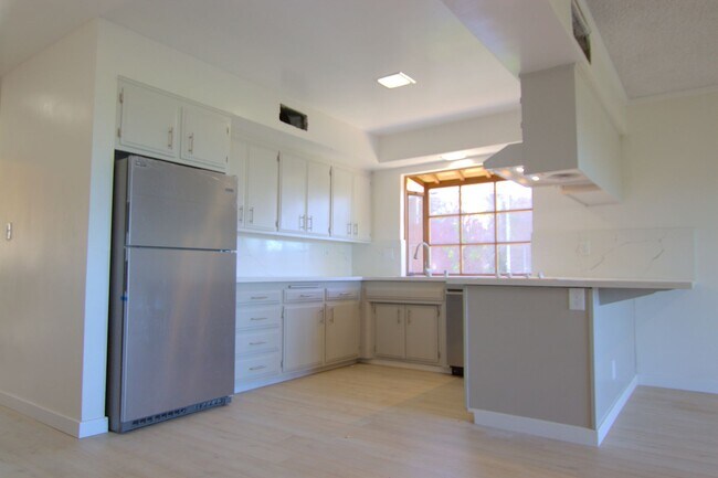 Building Photo - 22503 Charlestown Dr