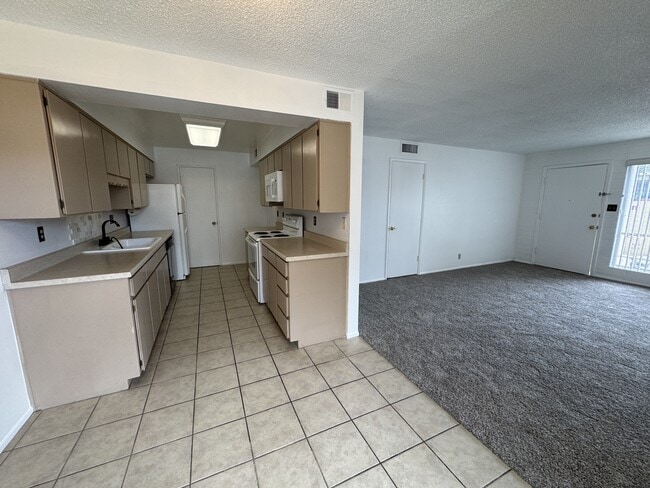 Building Photo - 4917 N 73rd St
