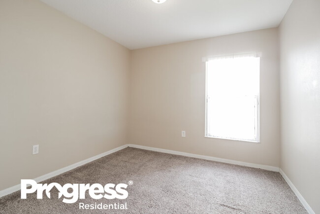 Building Photo - 2131 Colonial Woods Blvd