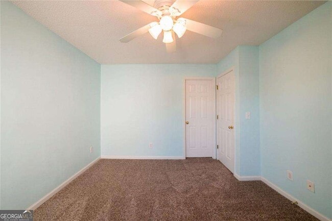 Building Photo - 3495 Ridgefair Dr