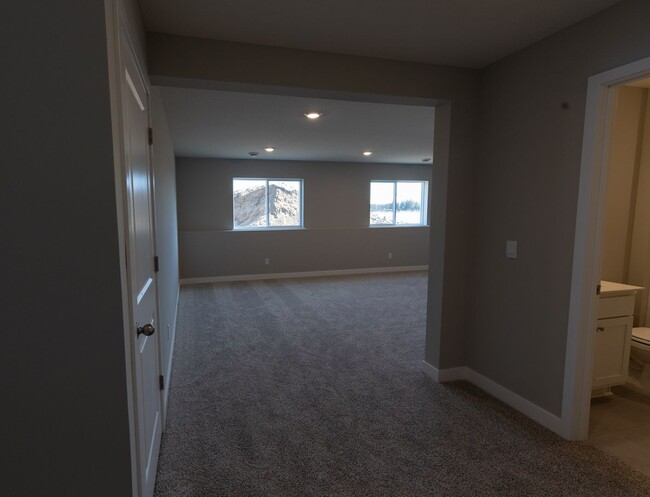 Building Photo - Brand-New 5-Bedroom 3170 sq ft Home in Cot...