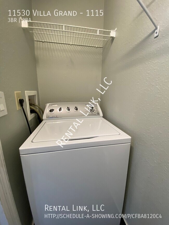 Building Photo - 11530 Villa Grand