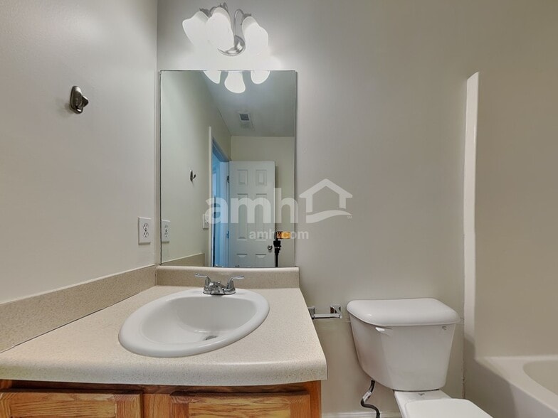 Building Photo - 4669 Liberty Square Dr