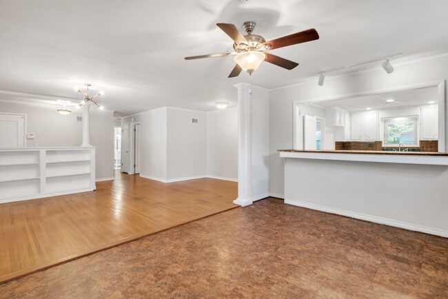 Building Photo - 5230 S Marion Ave