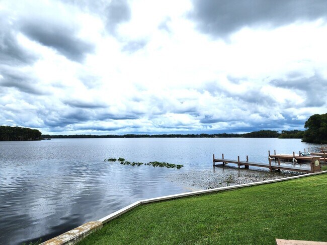 Building Photo - Charming Studio Condo Unit; Private Fenced...