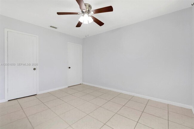 Building Photo - 670 NE 130th St